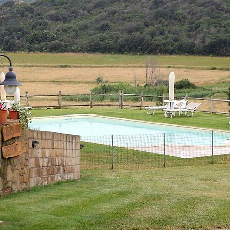 הוילה סקרלינו Agriturismo Il Cerrosughero מראה חיצוני תמונה
