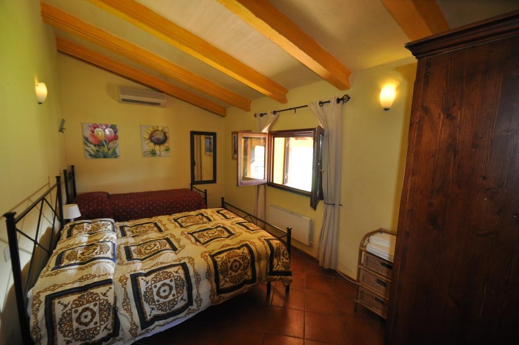 הוילה סקרלינו Agriturismo Il Cerrosughero חדר תמונה