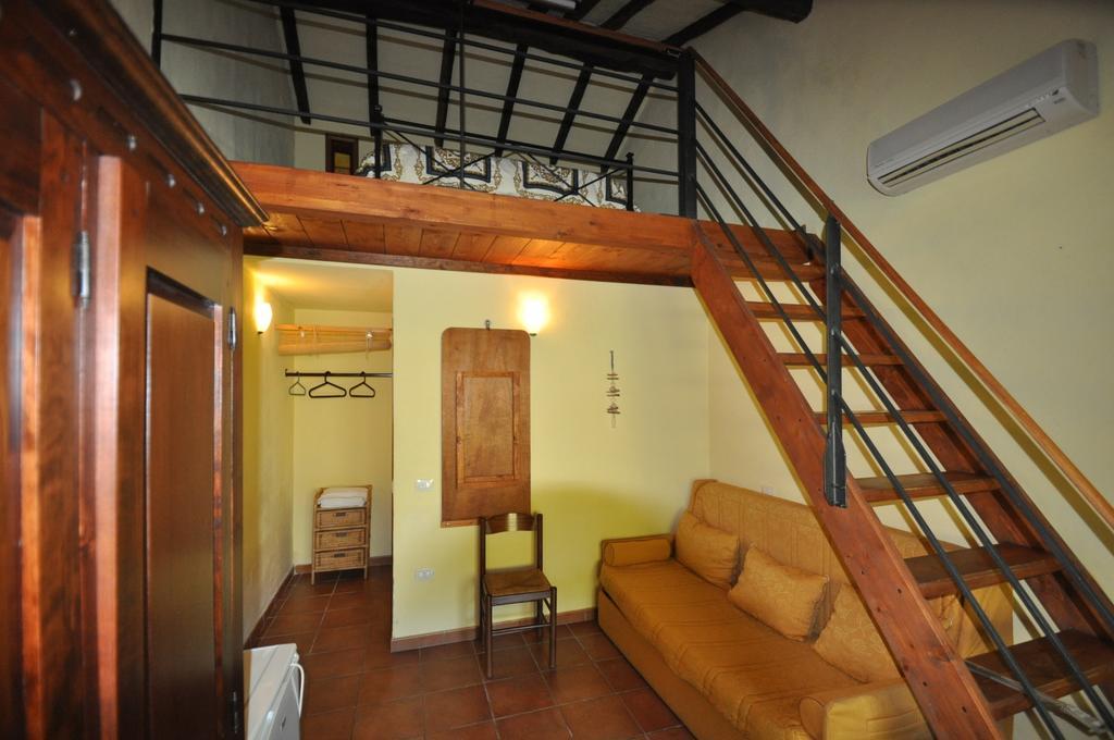 הוילה סקרלינו Agriturismo Il Cerrosughero חדר תמונה