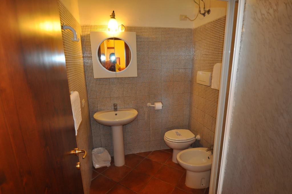 הוילה סקרלינו Agriturismo Il Cerrosughero חדר תמונה
