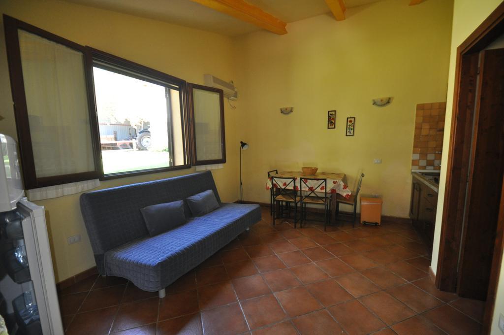 הוילה סקרלינו Agriturismo Il Cerrosughero חדר תמונה